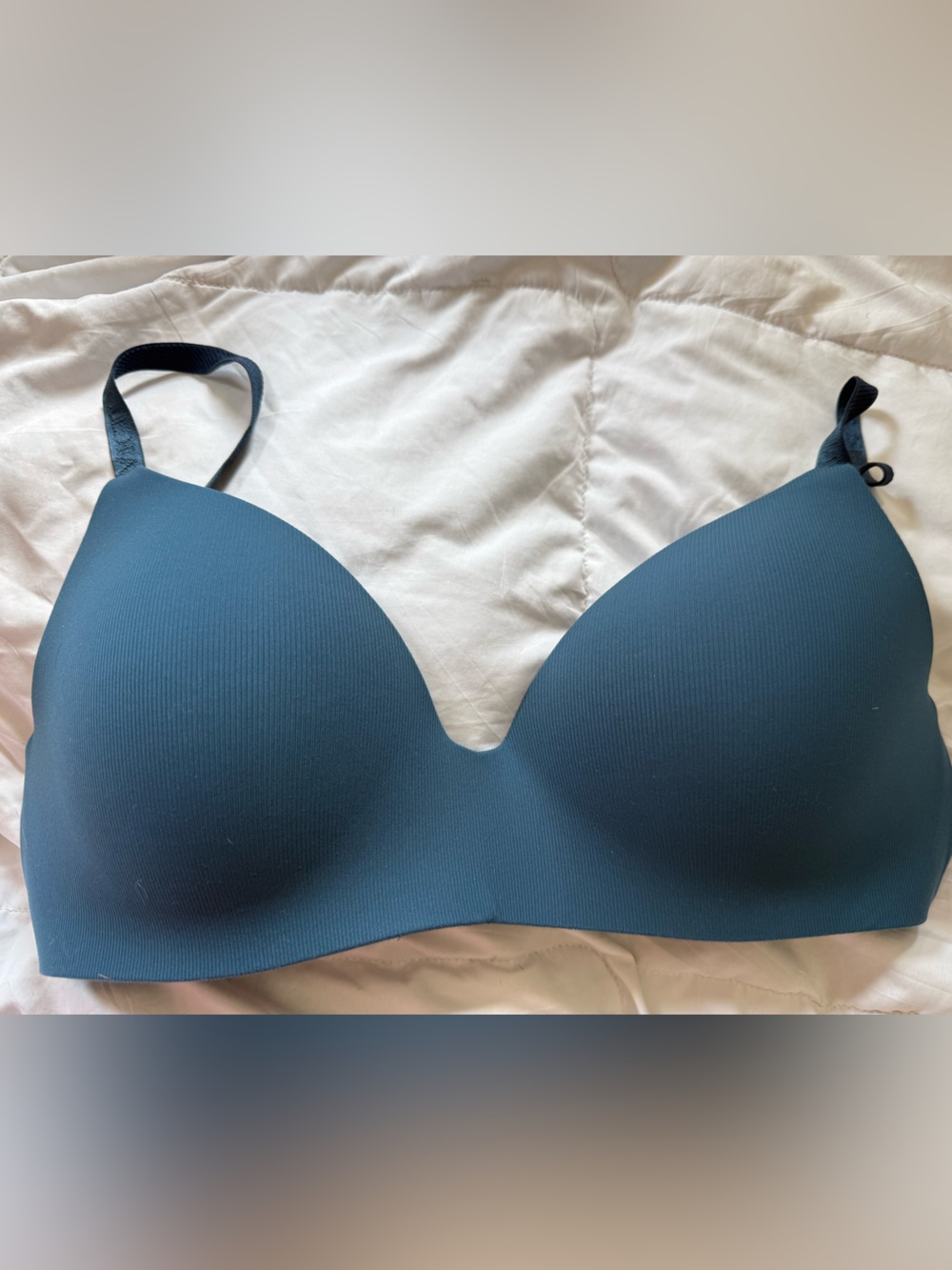 Victoria's Secret Teal Molded T-Shirt Bra